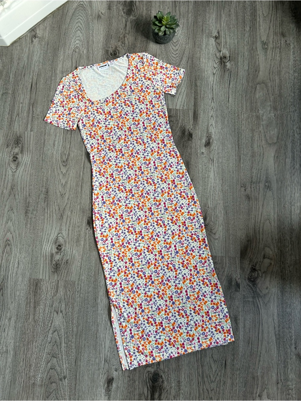 Noisy May Floral Scoop Neck Midi Dress XS